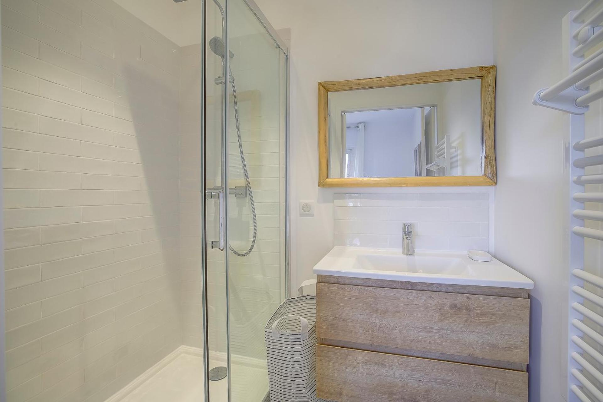 Renovee- Vue Mer- Centre De Villa