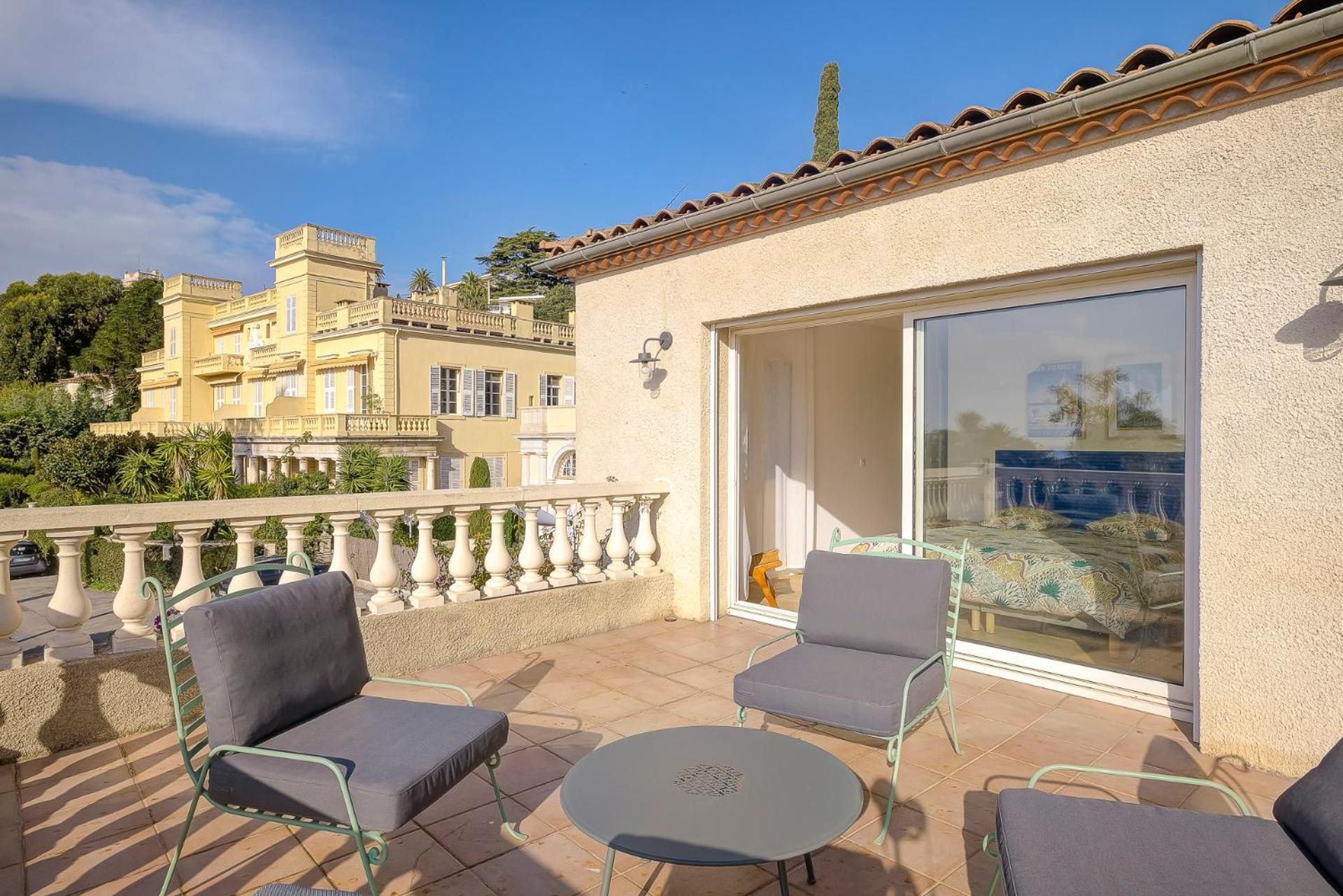 Renovee- Vue Mer- Centre De Villa