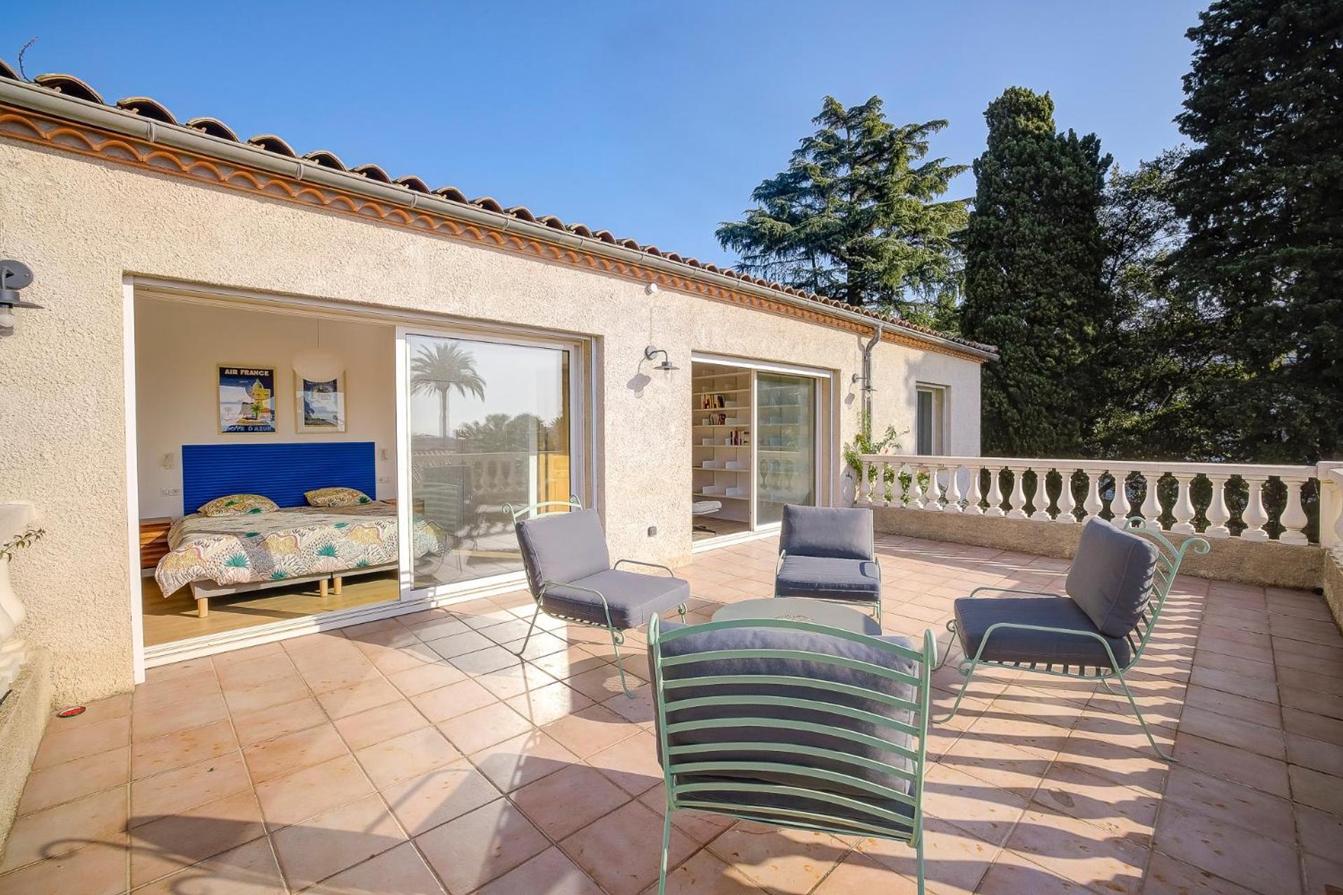 Renovee- Vue Mer- Centre De Villa Cannes